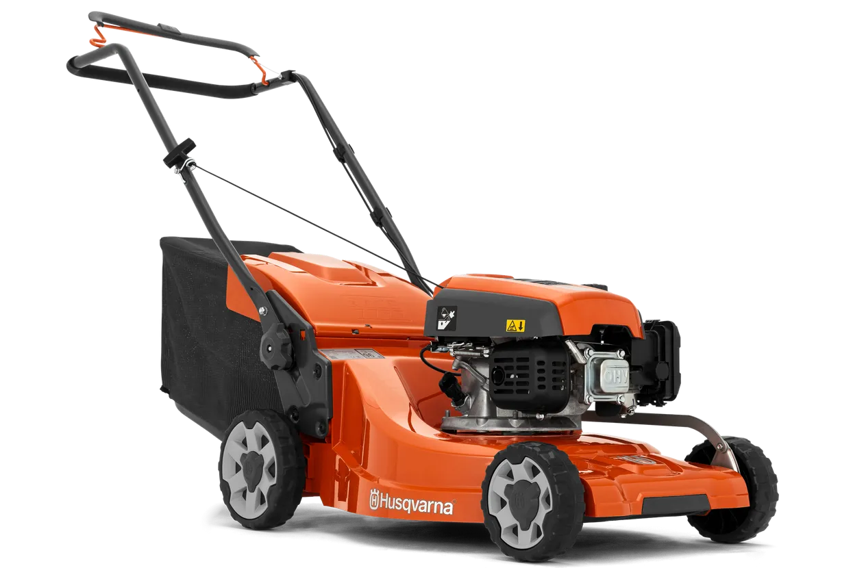 Mașină de tuns gazon Husqvarna LC247 pentru grădini medii