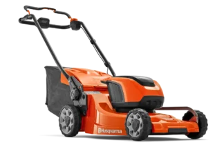 Mașină Husqvarna LC247iX cu baterie și autopropulsie