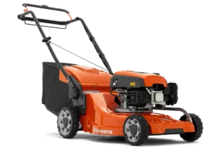 Mașină Husqvarna LC247S cu autopropulsie și lățime de tăiere 47 cm